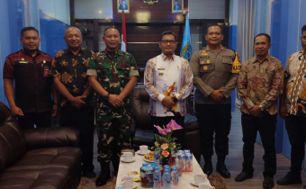 Foto. Ketua Bawaslu Raja Ampat Usai Rapat Koordinasi dengan Pjs Bupati Kabupaten Raja Ampat. (Kamis 26/09/24)
